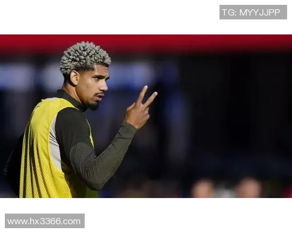 每体：阿劳霍大概率将在周中欧冠持续首发，加西亚替代孔德